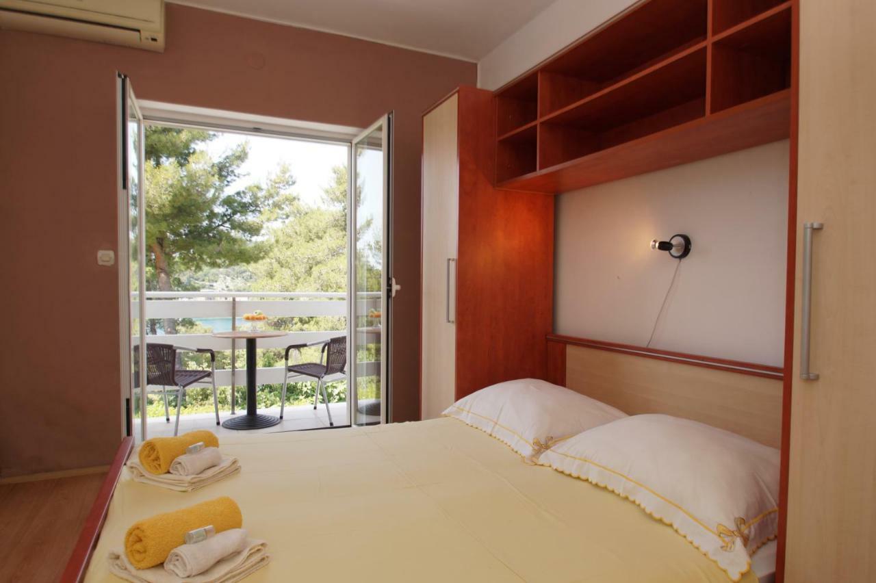 Vita Apartments Zrnovo Eksteriør billede