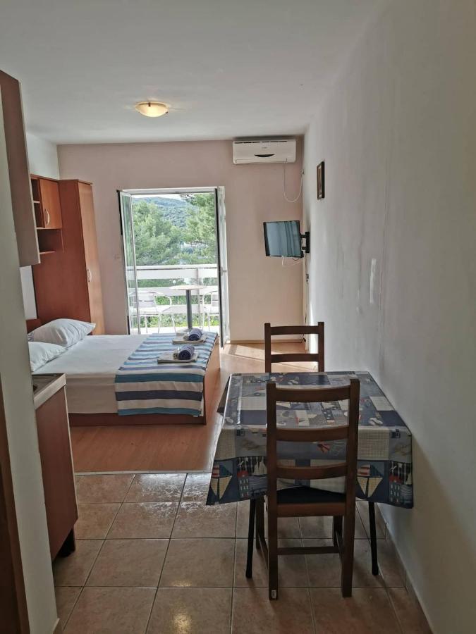 Vita Apartments Zrnovo Eksteriør billede